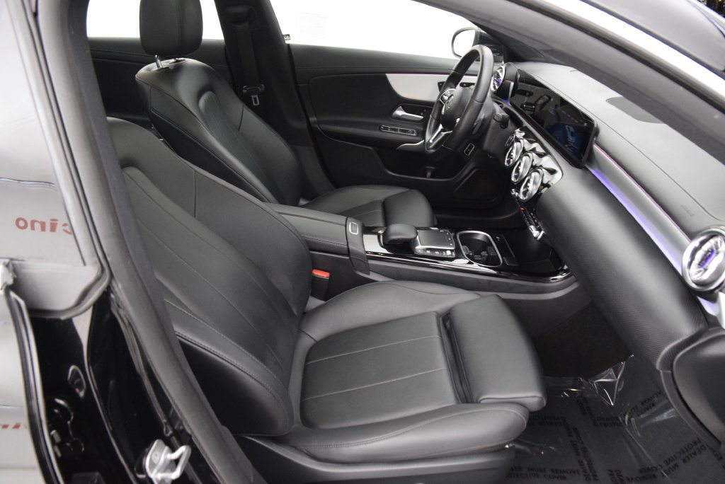 Used 2023 Mercedes-Benz CLA 250 image 16