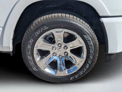 New 2026 RAM 1500 Big Horn AWD/4WD image 9