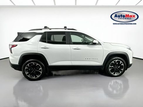 Used 2025 Chevrolet Equinox LT w/ Convenience Package II AWD/4WD image 9