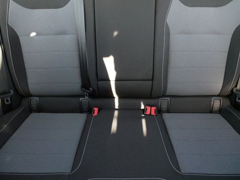 Certified 2025 Volkswagen Taos S AWD/4WD image 10
