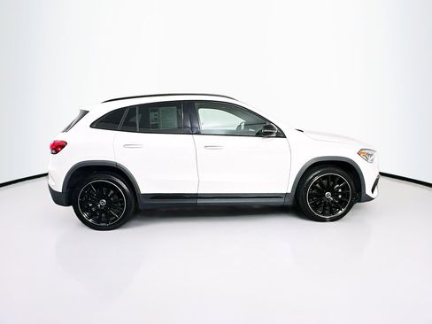 Used 2023 Mercedes-Benz GLA 250 image 10