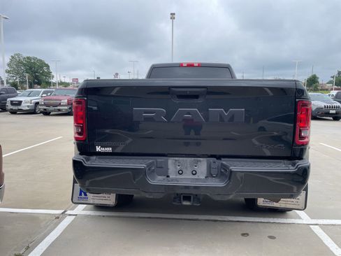 Used 2025 RAM 3500 Big Horn AWD/4WD image 5