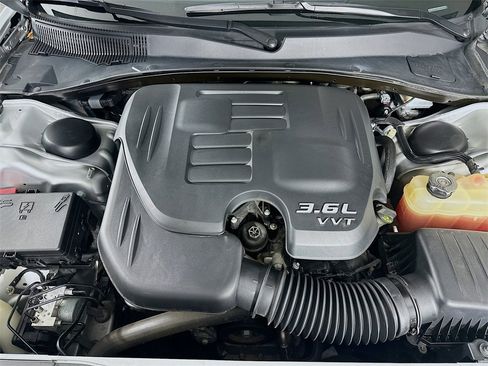 Used 2023 Chrysler 300 S image 31