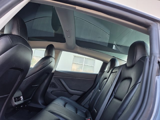 Used 2021 Tesla Model 3 Long Range AWD/4WD image 34