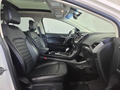 Used 2017 Ford Edge SEL w/ Equipment Group 201A AWD/4WD image 34