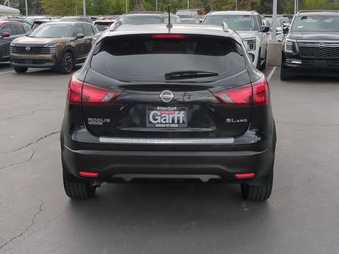 Used 2017 Nissan Rogue Sport SL w/ SL Premium Package image 7