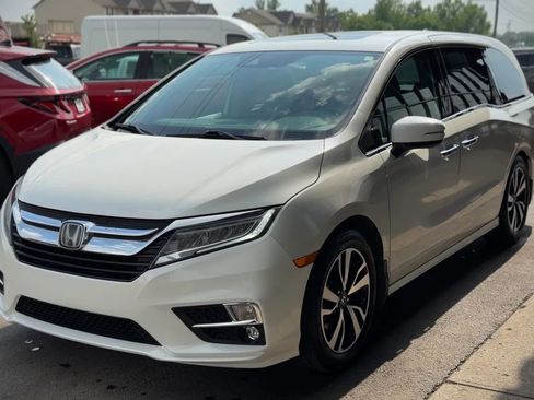 Used 2018 Honda Odyssey Elite image 5