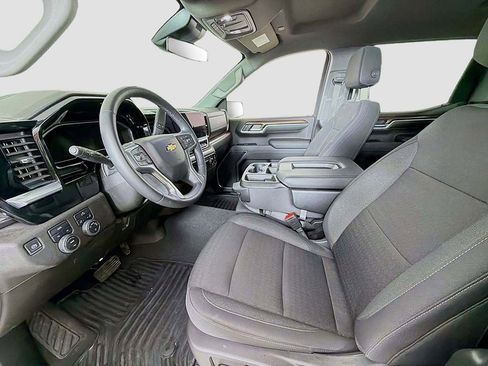 Used 2024 Chevrolet Silverado 1500 LT image 18