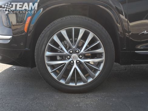 Certified 2025 Buick Enclave Avenir w/ Super Cruise Package image 34