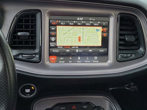 Certified 2023 Dodge Challenger SXT w/ Blacktop Package image 8