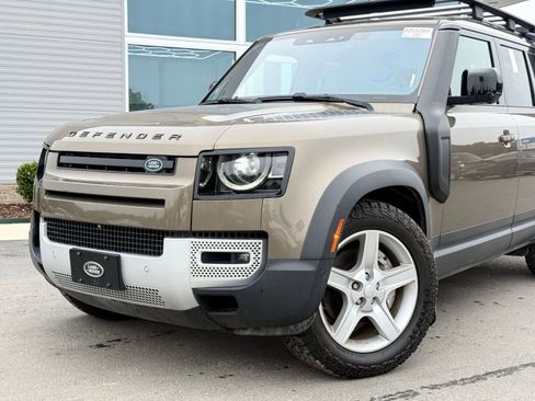 Used 2020 Land Rover Defender 110 SE AWD/4WD image 3