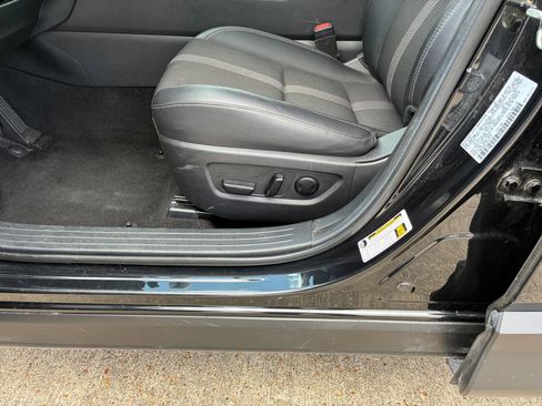 Used 2025 MAZDA CX-50 AWD 2.5 S w/ Preferred Package image 18