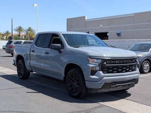 Used 2025 Chevrolet Silverado 1500 Custom RWD image 3