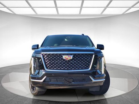 New 2025 Cadillac Escalade Premium Luxury image 2