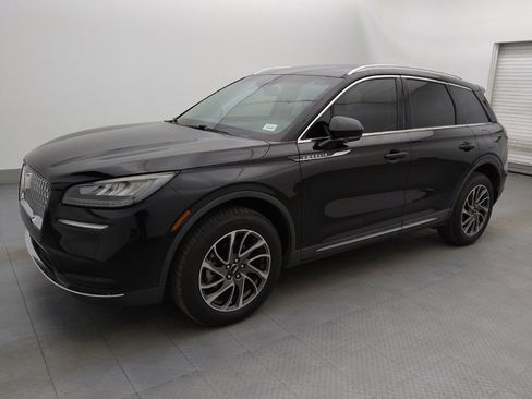 Used 2020 Lincoln Corsair FWD w/ Rear Removable Package Tray image 2