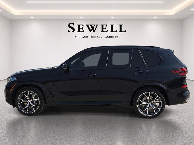 Used 2026 BMW X5 sDrive40i w/ M Sport Package RWD image 2