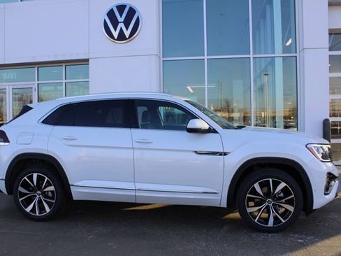 New 2026 Volkswagen Atlas Cross Sport SEL Premium R-Line AWD/4WD image 3
