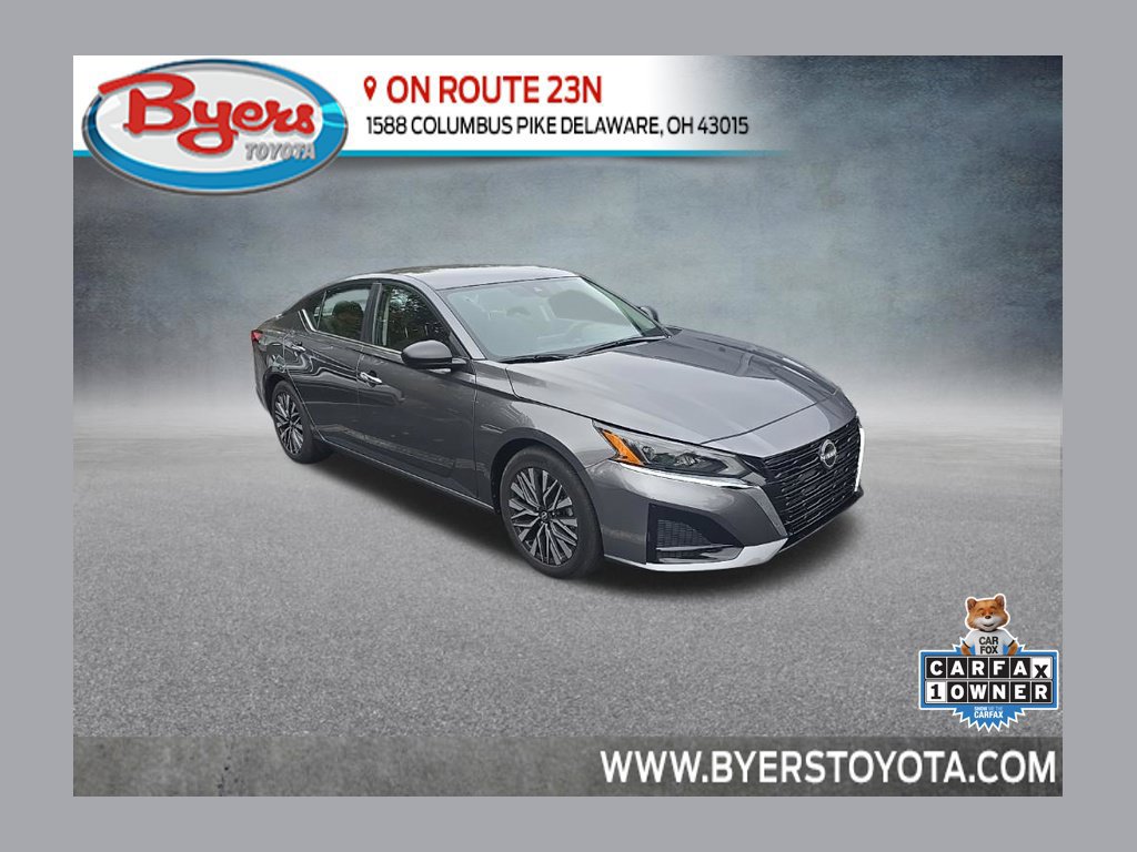 Used 2025 Nissan Altima 2.5 SV FWD image 1