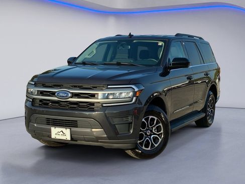 Used 2024 Ford Expedition XLT AWD/4WD image 2