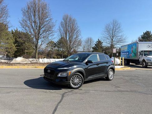 Used 2018 Hyundai Kona SEL image 1