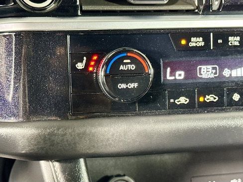 Certified 2023 Nissan Pathfinder SV AWD/4WD image 16