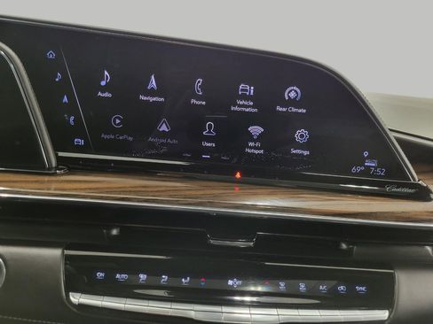 Used 2021 Cadillac Escalade Sport Platinum AWD/4WD image 7