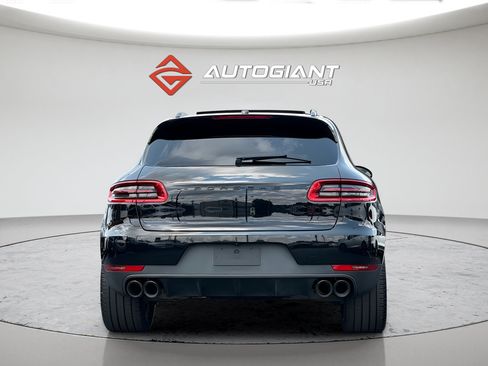 Used 2018 Porsche Macan AWD/4WD image 6