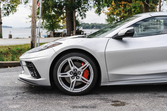 Used 2020 Chevrolet Corvette Stingray Preferred Cpe w/ 2LT Preferred Equipment Group RWD image 3