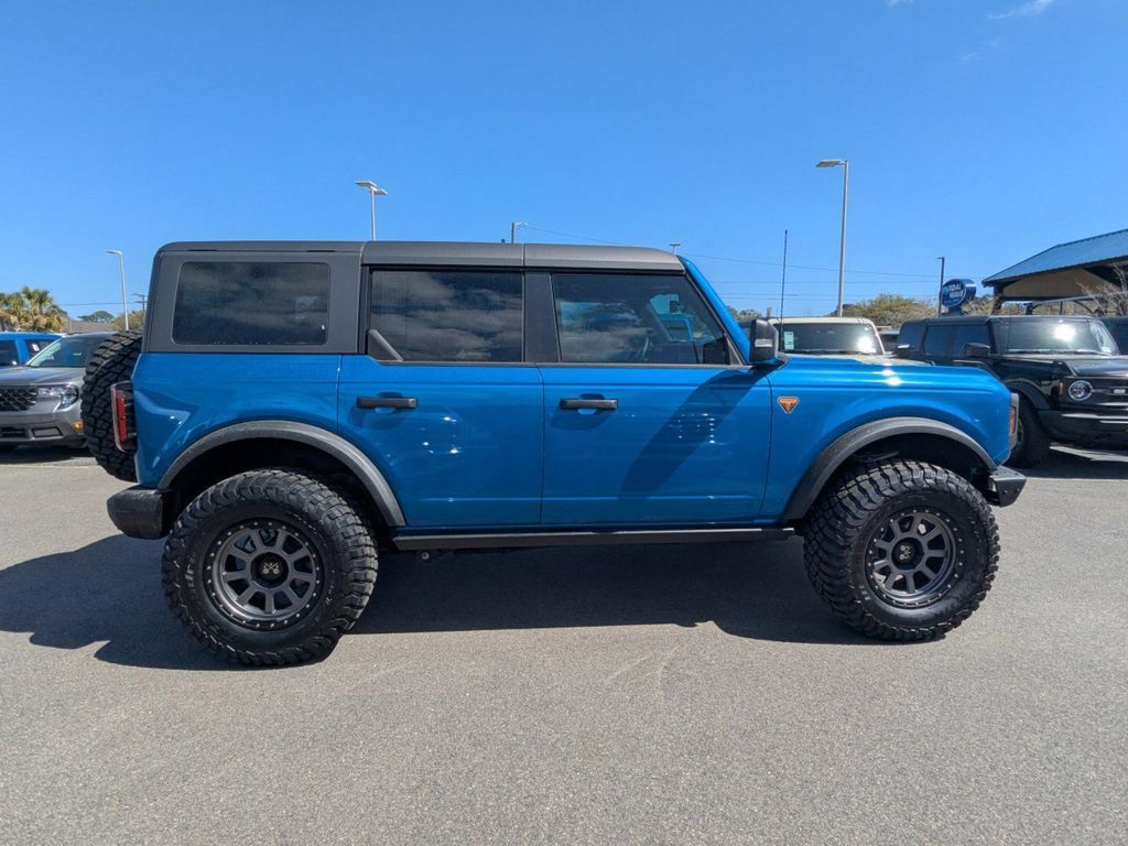 New 2025 Ford Bronco Badlands AWD/4WD image 3