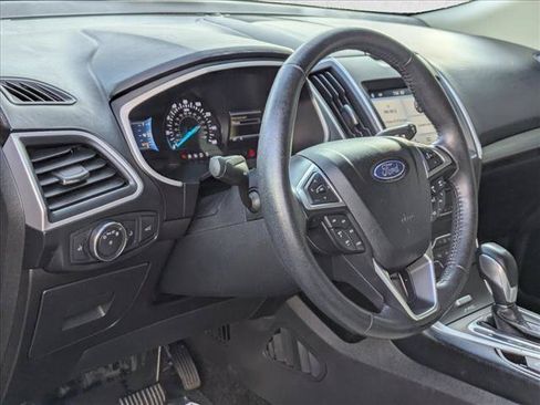 Used 2017 Ford Edge SEL w/ Equipment Group 201A AWD/4WD image 10