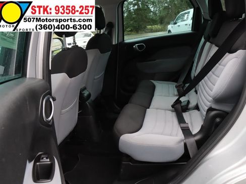 Used 2014 FIAT 500L Easy w/ Popular Equipment Group FWD image 14
