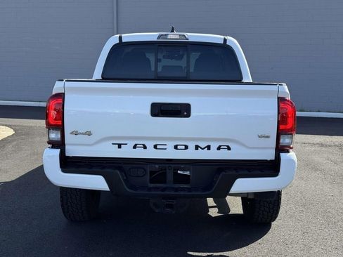 Used 2023 Toyota Tacoma SR AWD/4WD image 22