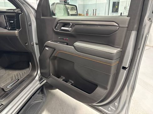 Used 2023 GMC Sierra 1500 AT4 w/ AT4 Preferred Package AWD/4WD image 38