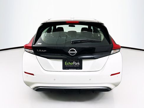 Used 2025 Nissan Leaf S FWD image 7