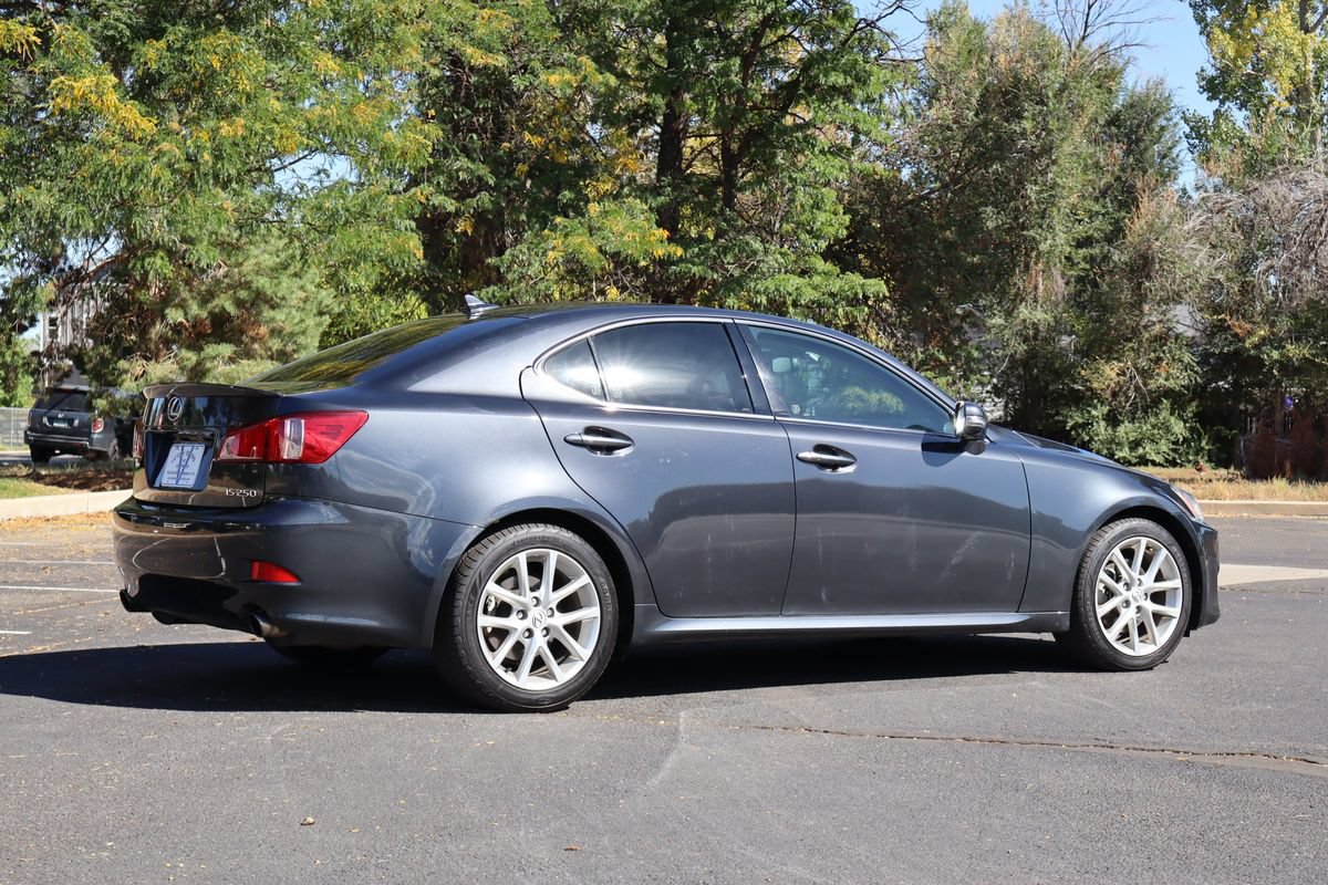 Used 2011 Lexus IS 250 w/ Premium Pkg Value Edition RWD image 5