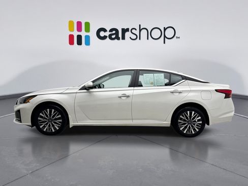 Used 2023 Nissan Altima 2.5 SV AWD/4WD image 2
