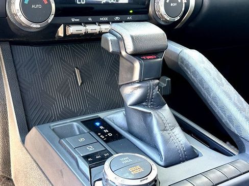 Used 2024 Toyota Tacoma TRD Sport AWD/4WD image 16