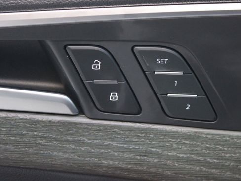 Used 2019 Audi A4 2.0T Premium Plus w/ Premium Plus Package image 17