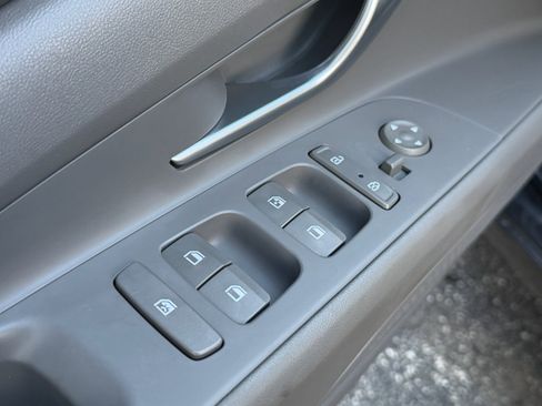 Used 2023 Hyundai Elantra SEL w/ Cargo Package image 23