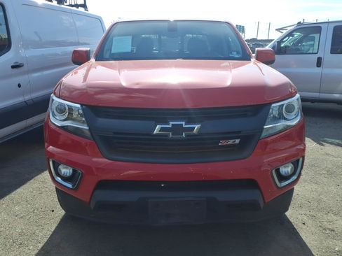 Used 2017 Chevrolet Colorado Z71 AWD/4WD image 2