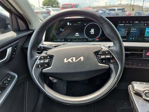 Certified 2023 Kia EV6 Wind w/ Wind Technology Package AWD/4WD image 15