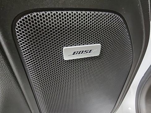 Used 2021 Chevrolet Silverado 1500 High Country w/ Technology Package image 34