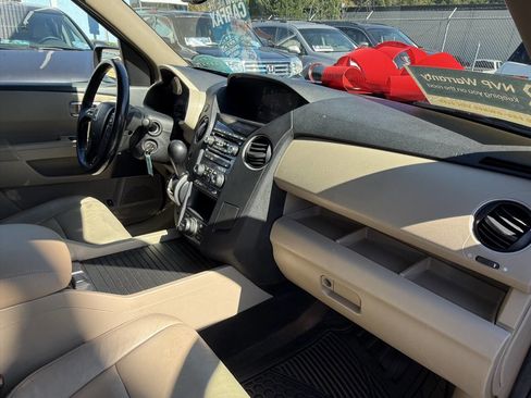 Used 2013 Honda Pilot Touring image 36