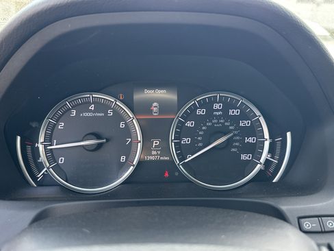 Used 2015 Acura TLX V6 w/ Technology Package FWD image 30