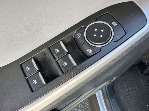 Used 2023 Ford Explorer XLT w/ Equipment Group 202A image 10