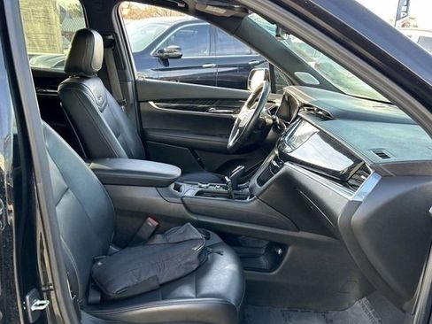 Certified 2023 Cadillac XT6 Premium Luxury image 16