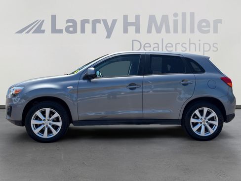 Used 2015 Mitsubishi Outlander Sport ES FWD image 2