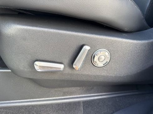 New 2026 Lincoln Navigator L Reserve w/ Jet Appearance Package image 16