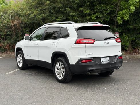 Used 2014 Jeep Cherokee Latitude AWD/4WD image 5