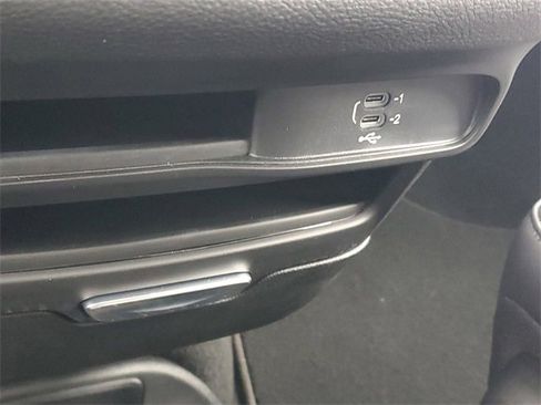 New 2026 Chrysler Pacifica Select image 29